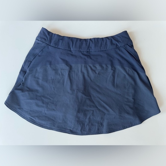 OUTDOOR VOICES EXERCISE SKORT XS - Picture 2 of 6